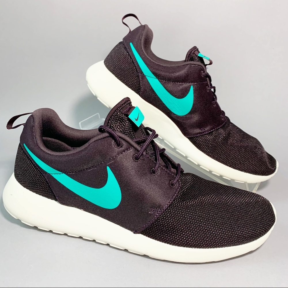 Mens Nike Roshe One Burgundy Ash/Clear Emerald - Picture 1 of 8